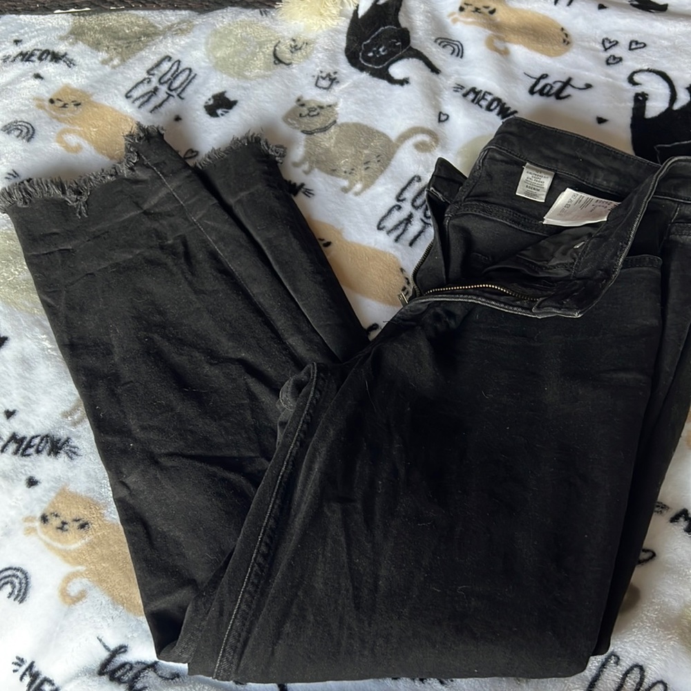 H&M girlfriend jean size 8